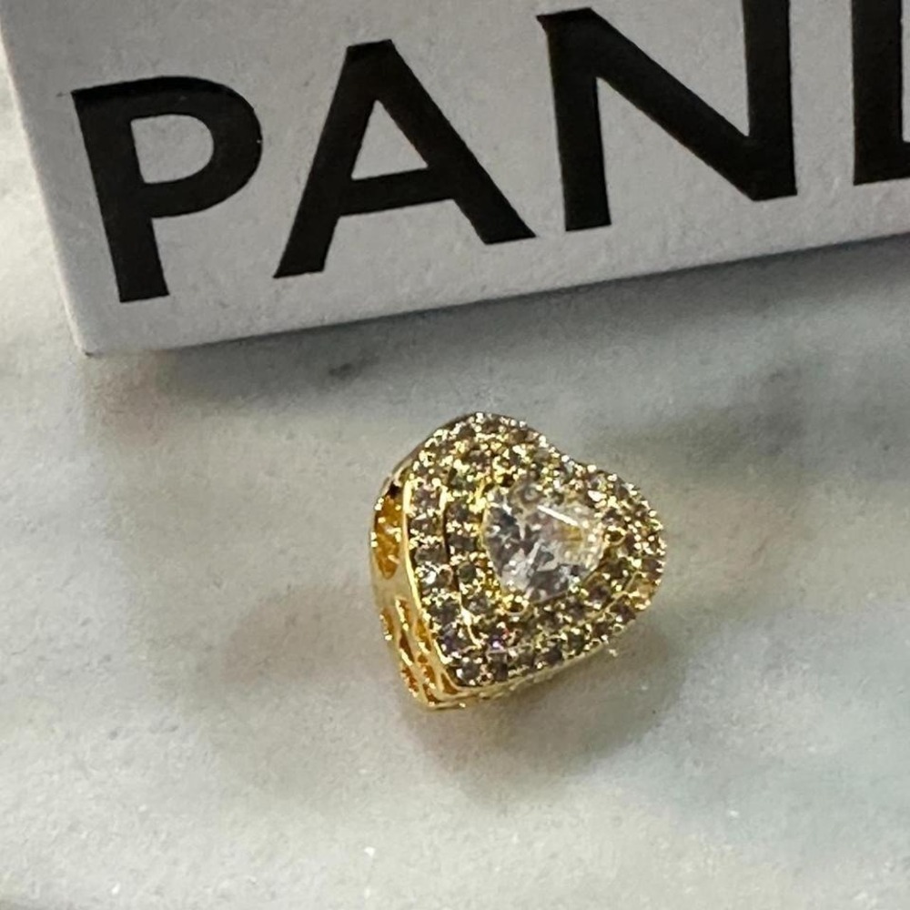 Authentic PANDORA Gold Plated Sparkling Crystal Heart Charm, Retired - Picture 3 of 5